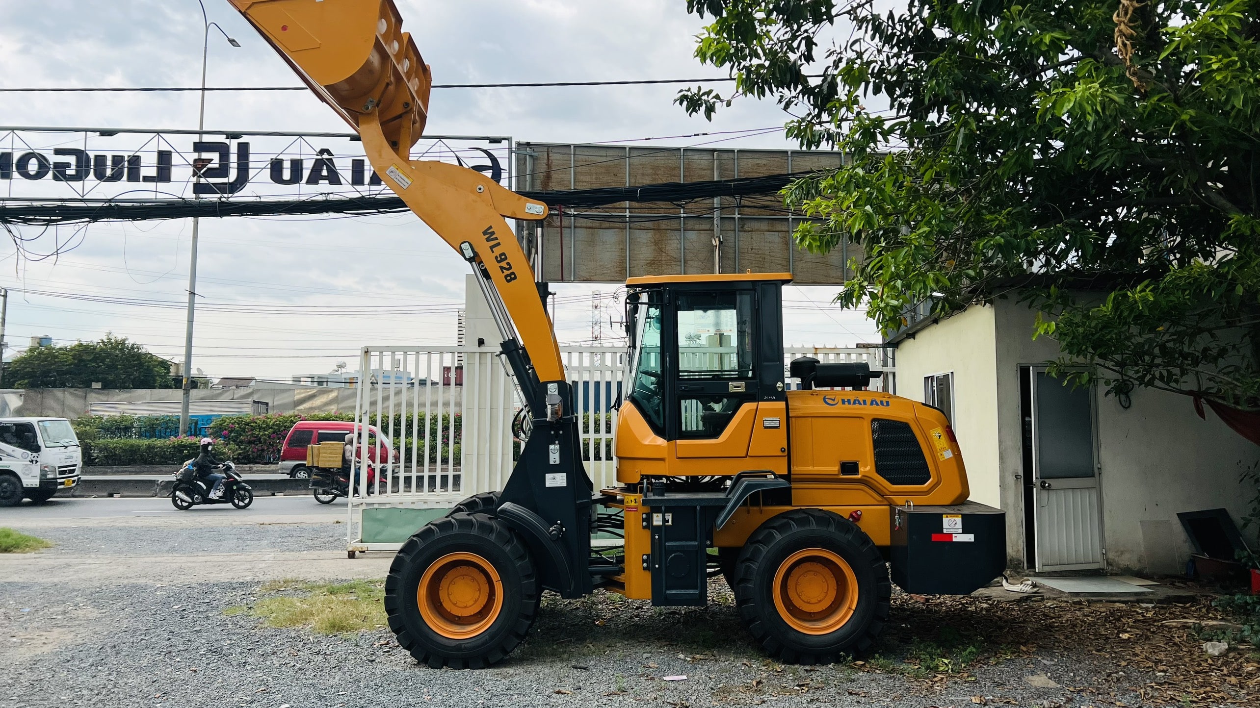Máy xúc lật LaiGong WL928