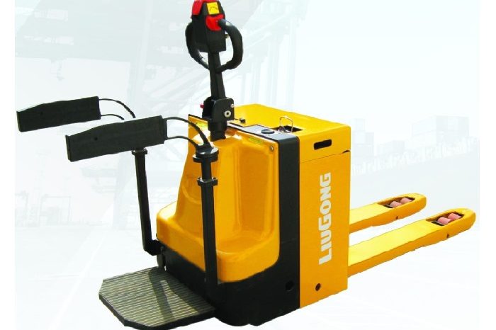  Xe nâng điện CLG2025L-WA (tầm thấp)